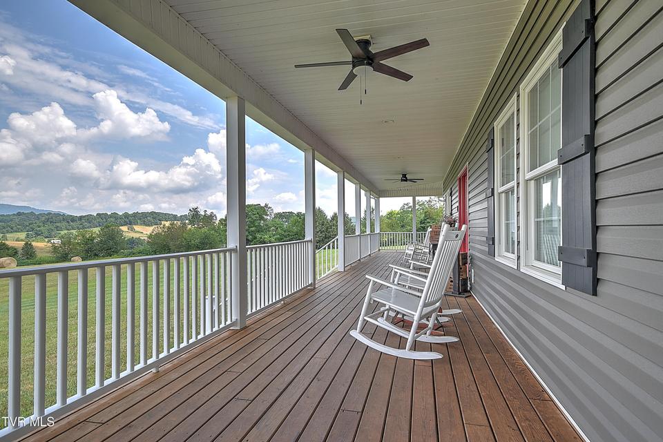 Photo #10: 35 Short Road