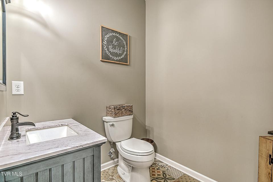 Photo #19: 35 Short Road