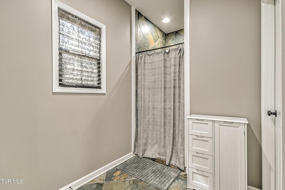 Photo #24: 35 Short Road