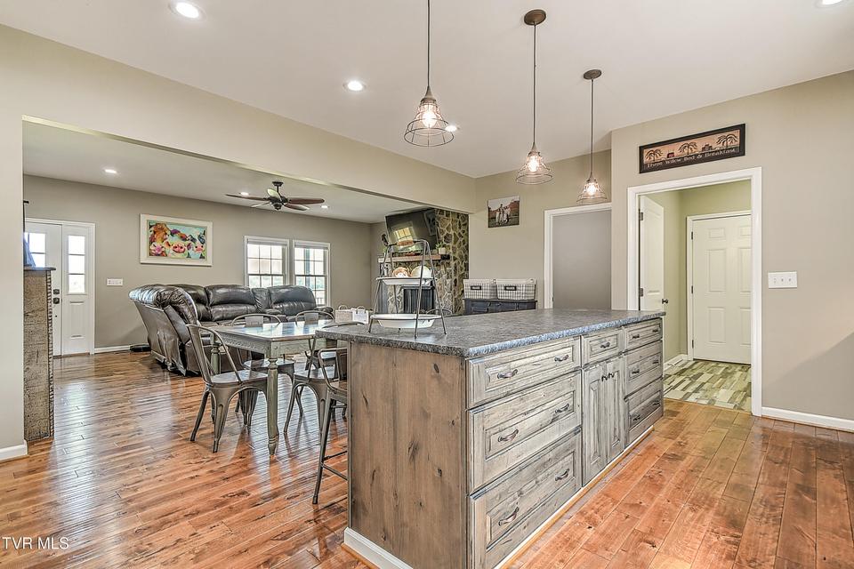 Photo #30: 35 Short Road