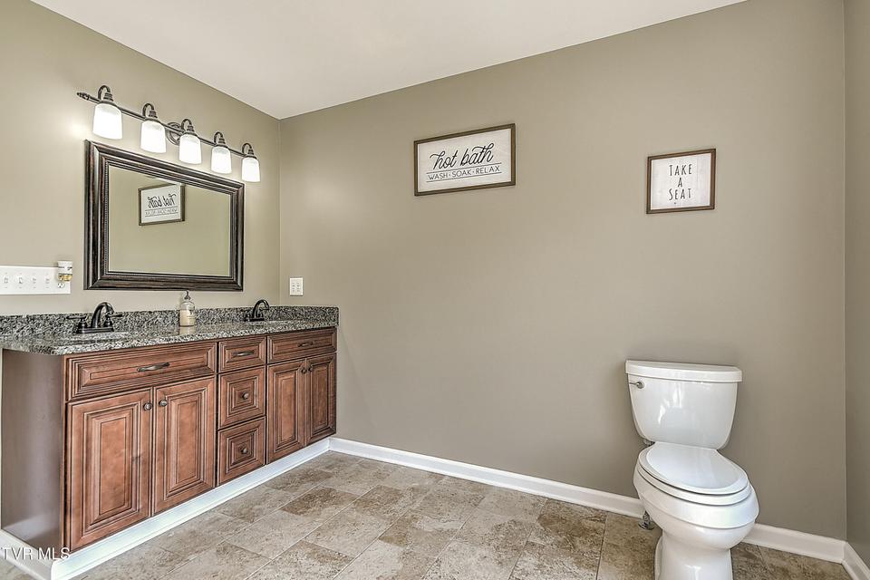 Photo #49: 35 Short Road