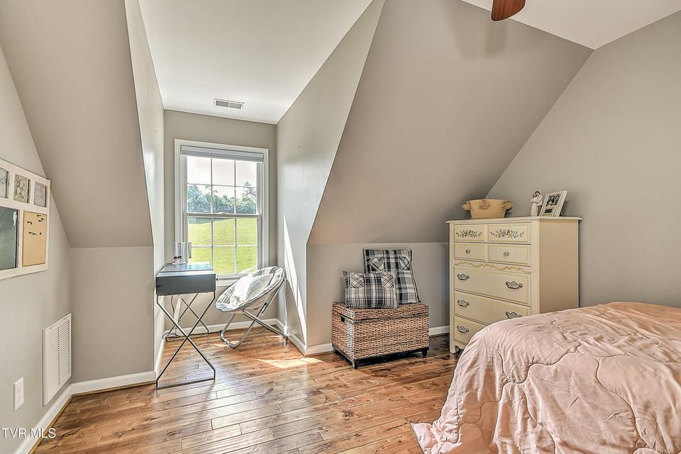 Photo #52: 35 Short Road