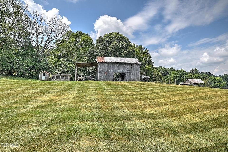 Photo #73: 35 Short Road