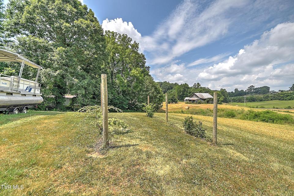 Photo #76: 35 Short Road