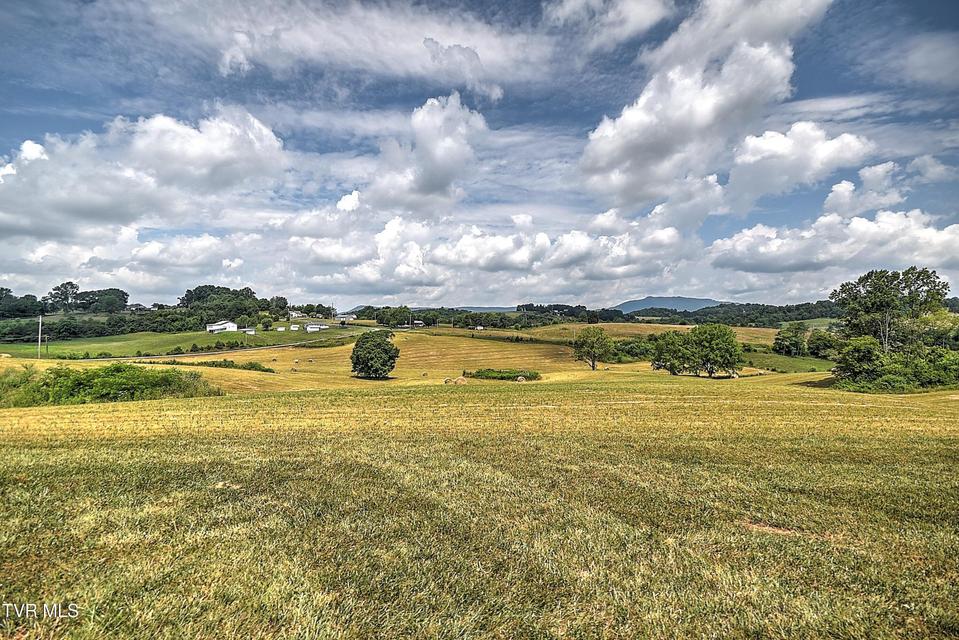 Photo #77: 35 Short Road