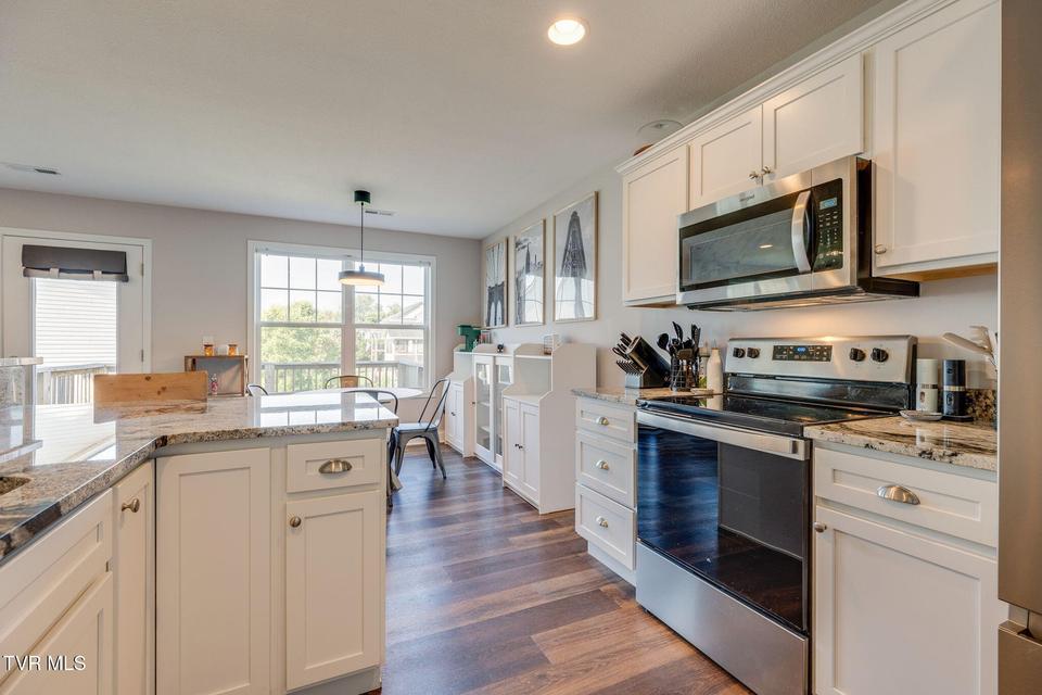 Photo #13: 1329 Lemongrass Drive