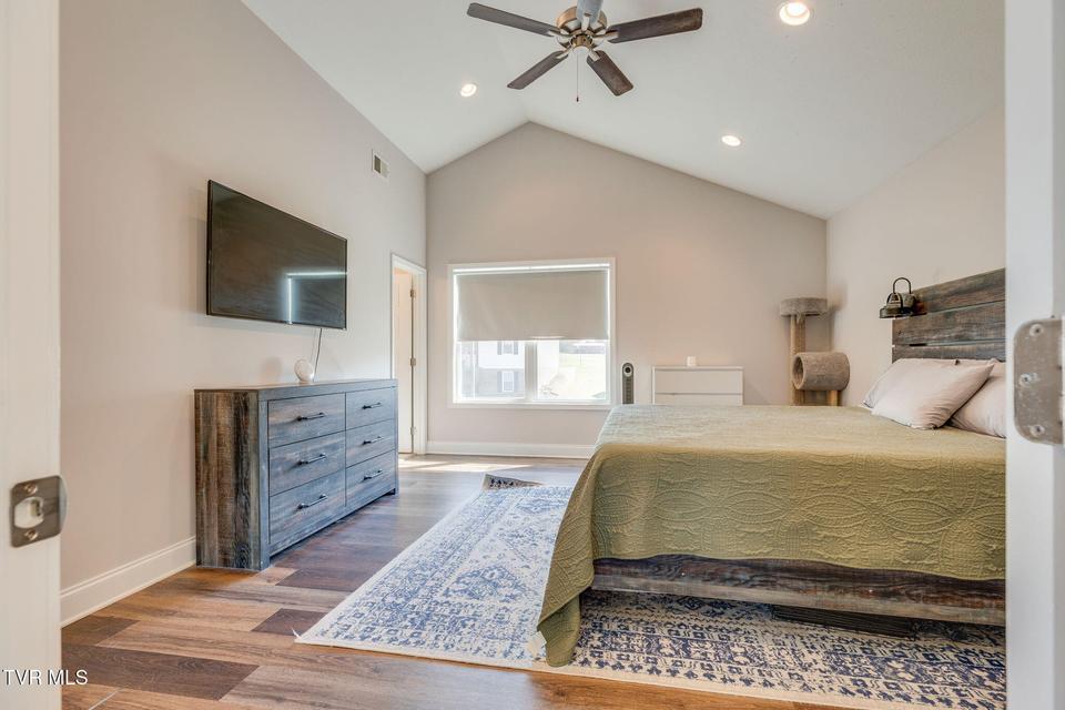 Photo #18: 1329 Lemongrass Drive