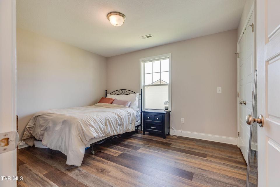 Photo #22: 1329 Lemongrass Drive