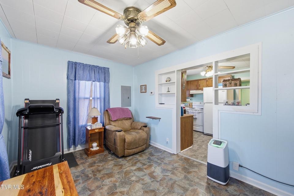 Photo #3: 540 Oakwood Street