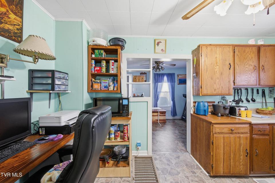 Photo #12: 540 Oakwood Street