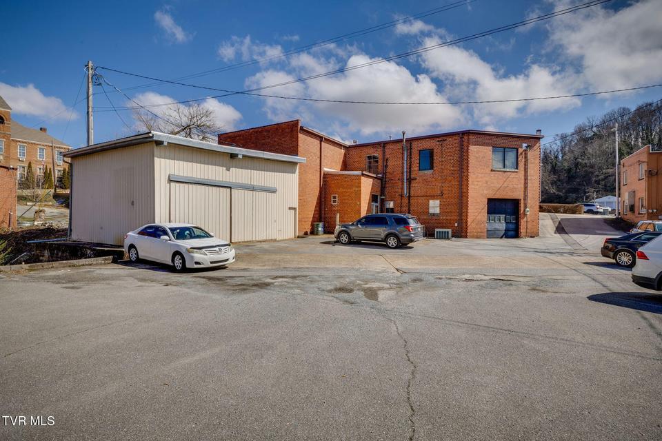 Photo #5: 105 College Street