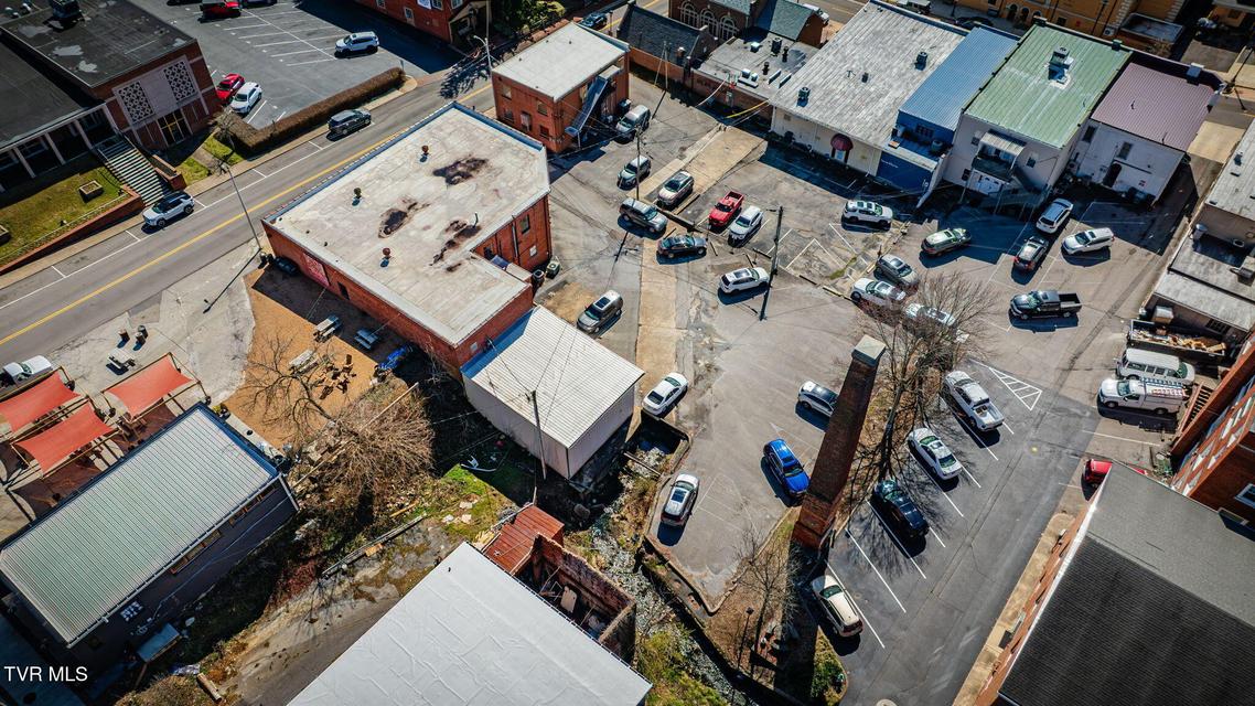 Photo #11: 105 College Street