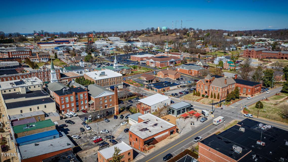 Photo #14: 105 College Street