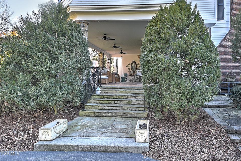 Photo #19: 824 Myrtle Avenue