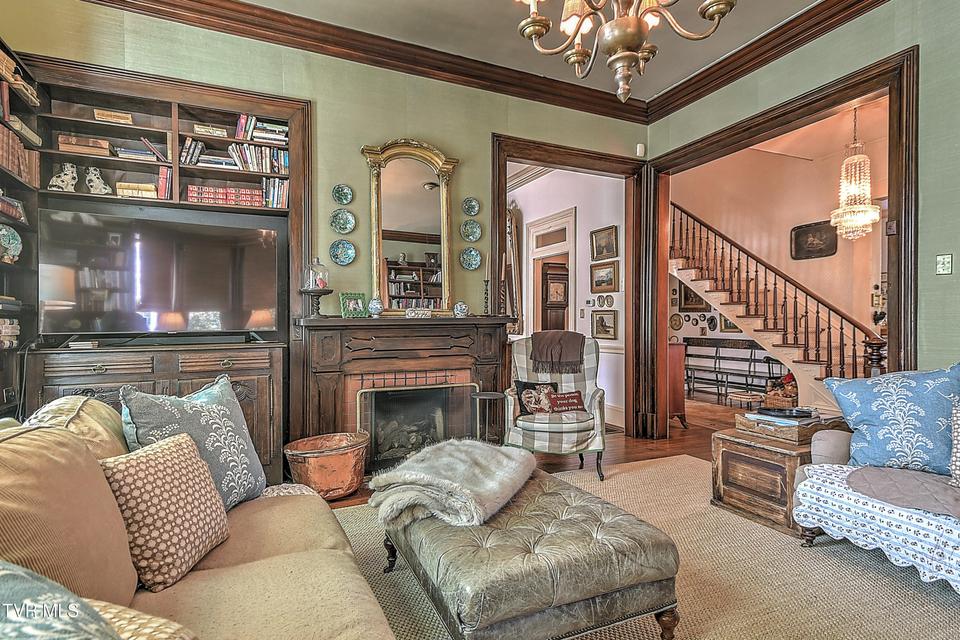 Photo #39: 824 Myrtle Avenue