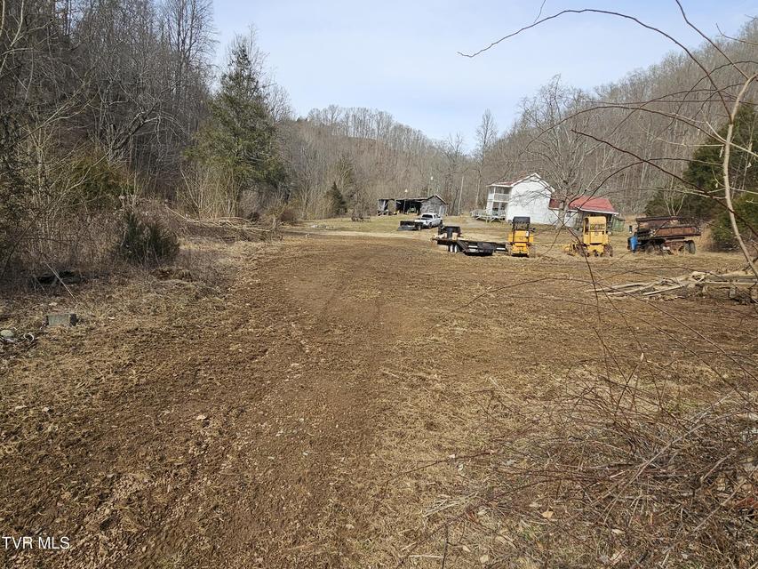 Photo #55: 547 Wynding Way Drive