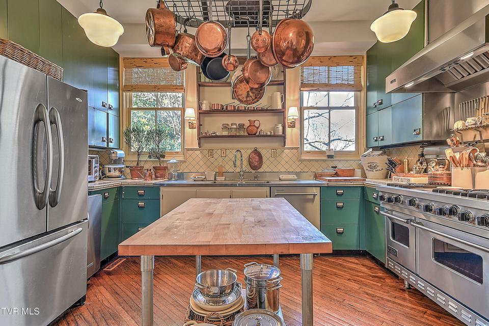 Photo #57: 824 Myrtle Avenue