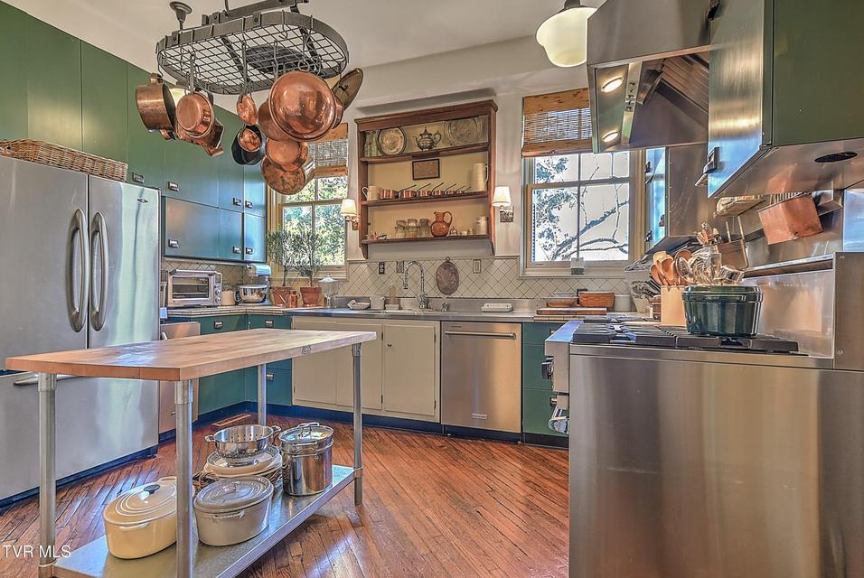 Photo #58: 824 Myrtle Avenue