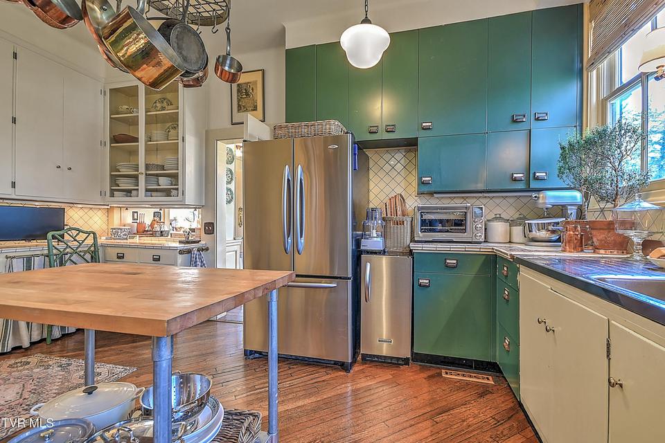 Photo #63: 824 Myrtle Avenue