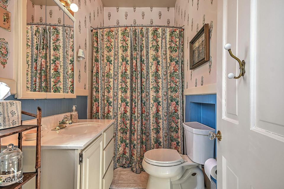 Photo #76: 824 Myrtle Avenue