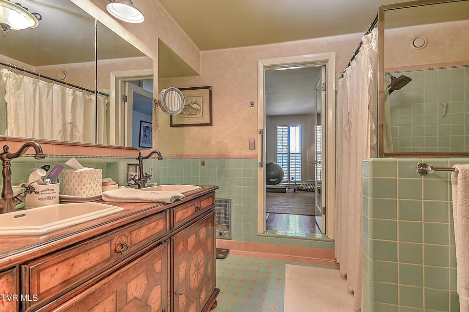 Photo #90: 824 Myrtle Avenue