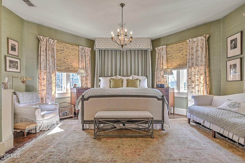 Photo #96: 824 Myrtle Avenue