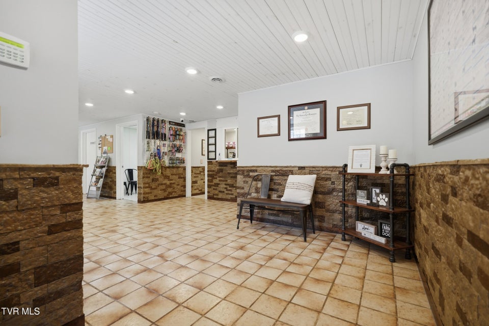 Photo #9: 117 Ed Hines Drive