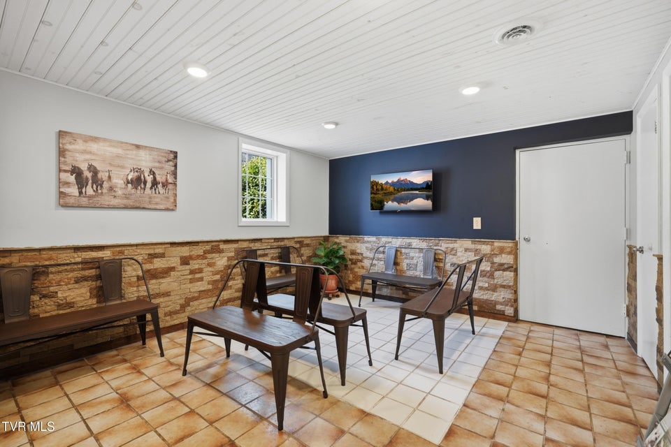 Photo #11: 117 Ed Hines Drive