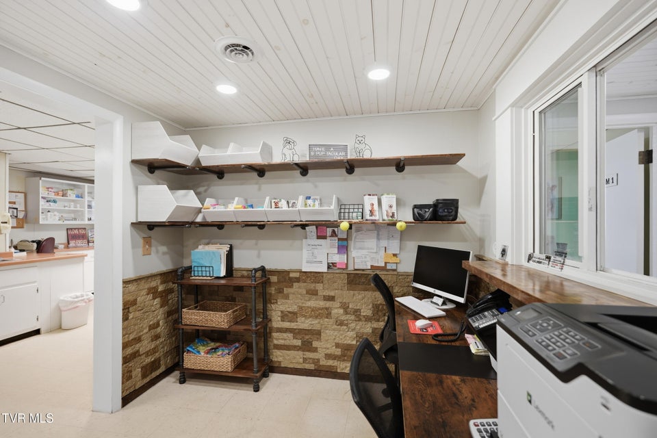 Photo #15: 117 Ed Hines Drive