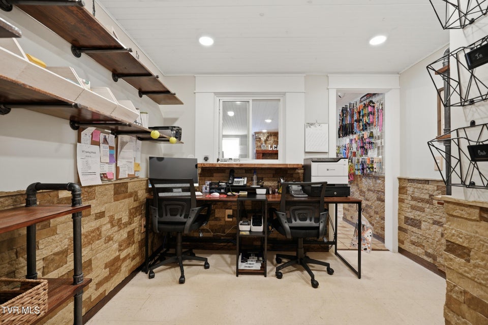 Photo #16: 117 Ed Hines Drive