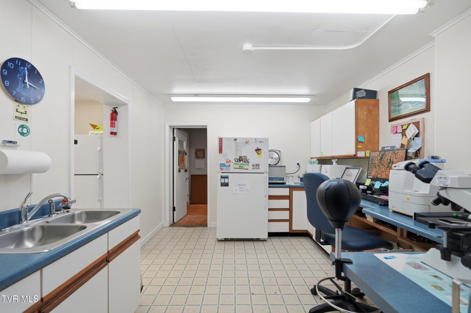 Photo #31: 117 Ed Hines Drive