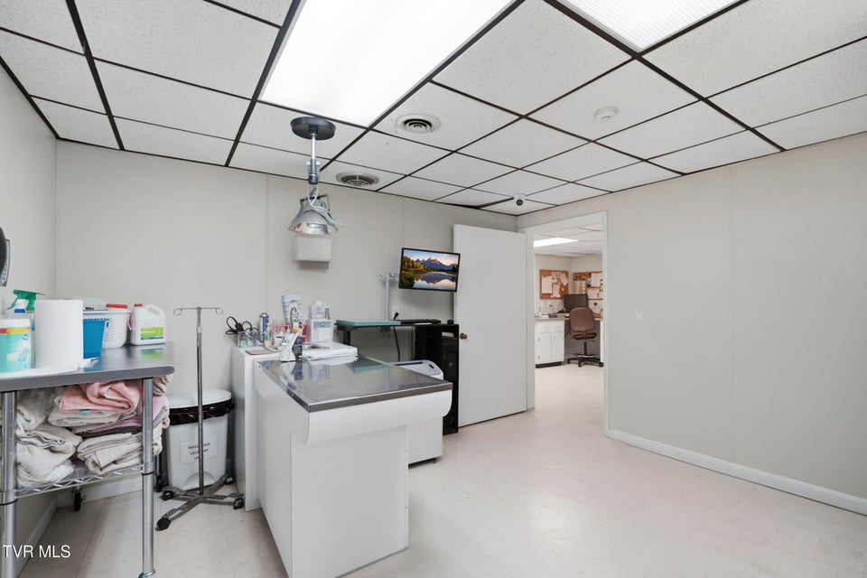 Photo #37: 117 Ed Hines Drive