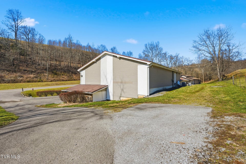 Photo #70: 117 Ed Hines Drive