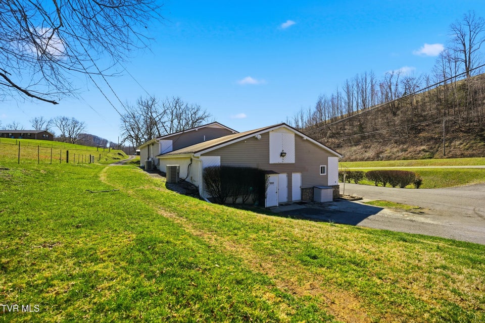 Photo #71: 117 Ed Hines Drive