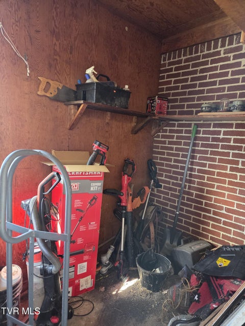 Photo #25: 504 Matson Road