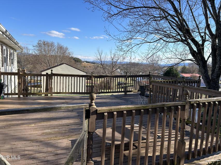 Photo #10: 211 Linda Street