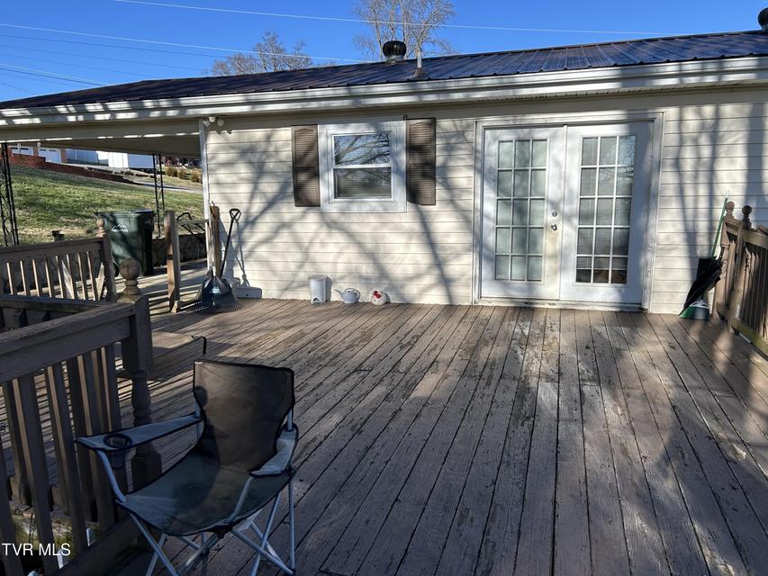 Photo #6: 211 Linda Street