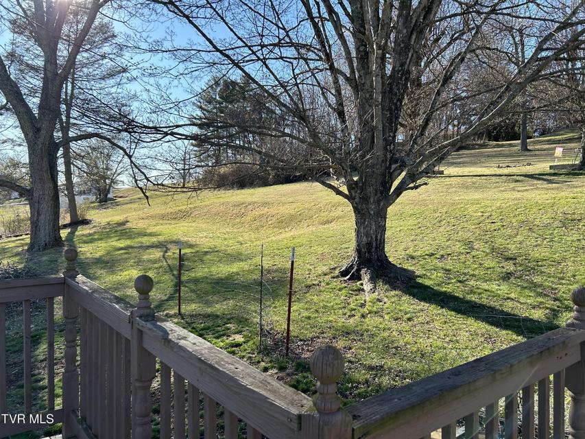 Photo #12: 211 Linda Street