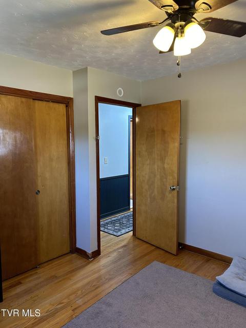 Photo #32: 211 Linda Street