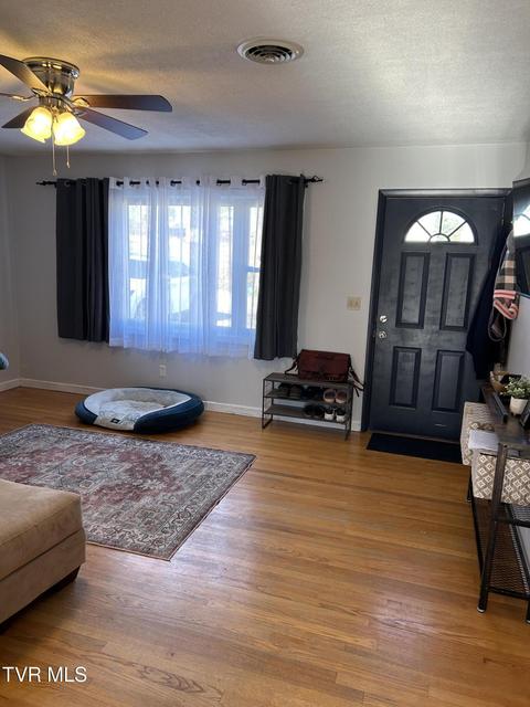 Photo #14: 211 Linda Street