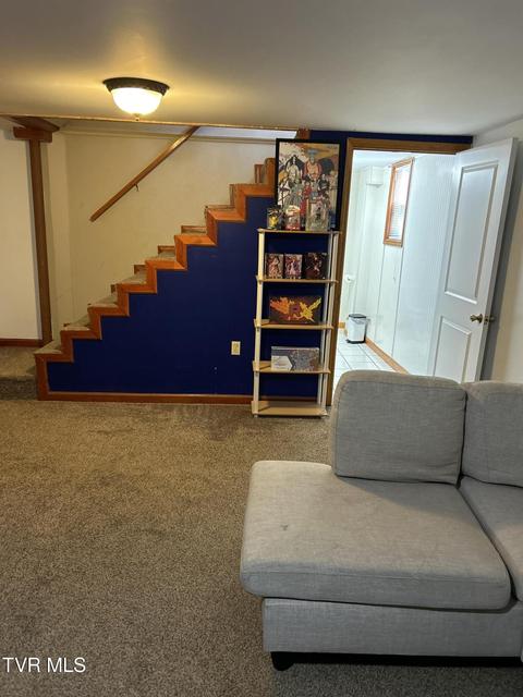 Photo #36: 211 Linda Street