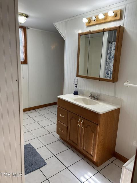 Photo #42: 211 Linda Street