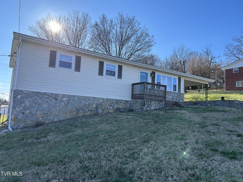 Photo #5: 211 Linda Street