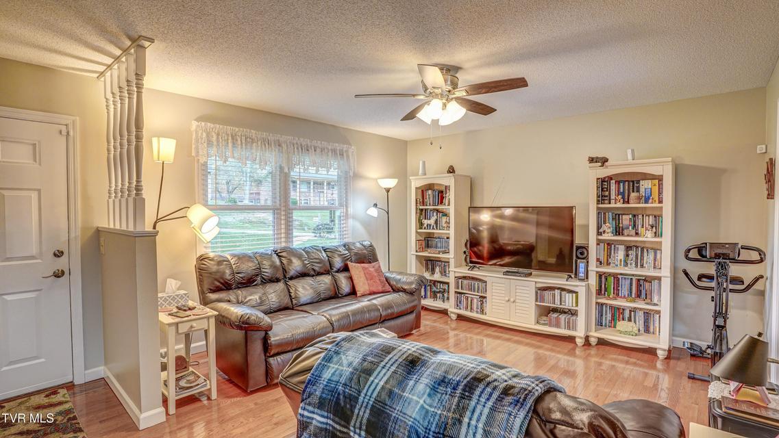 Photo #15: 415 Heritage Drive