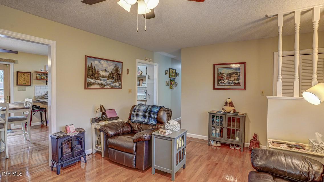 Photo #18: 415 Heritage Drive