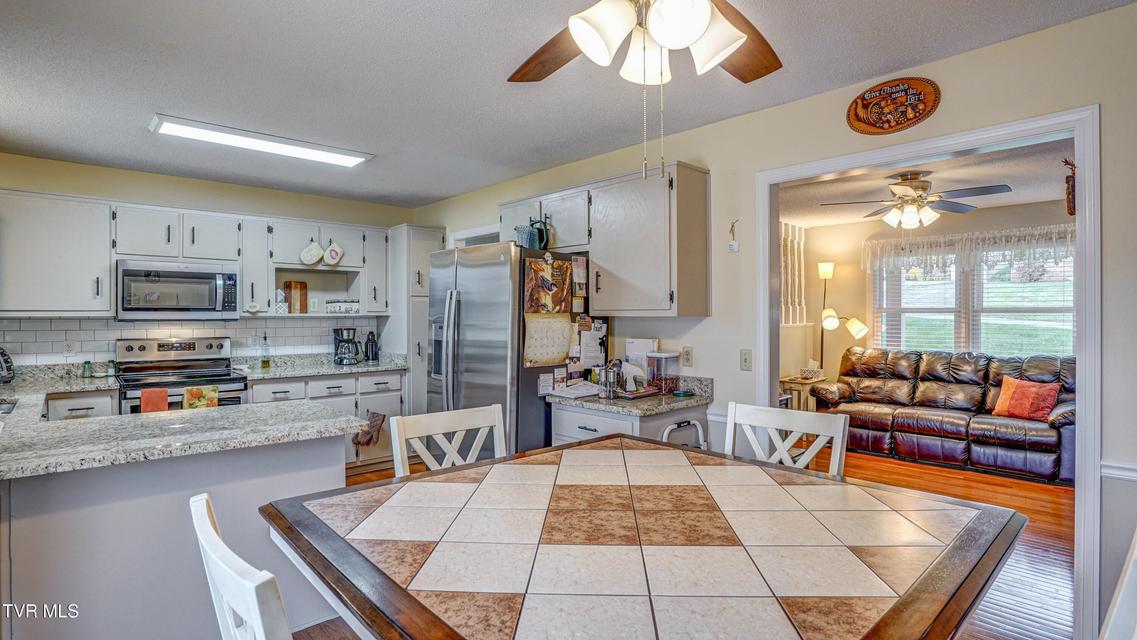 Photo #21: 415 Heritage Drive