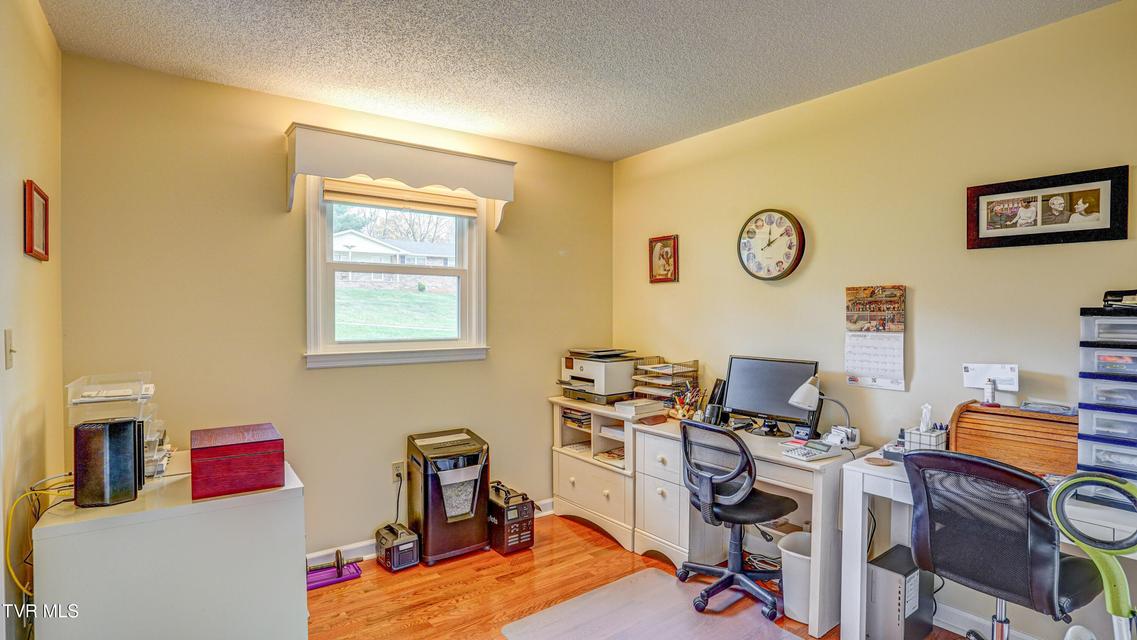 Photo #28: 415 Heritage Drive