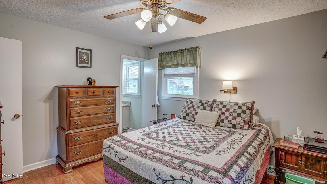 Photo #36: 415 Heritage Drive