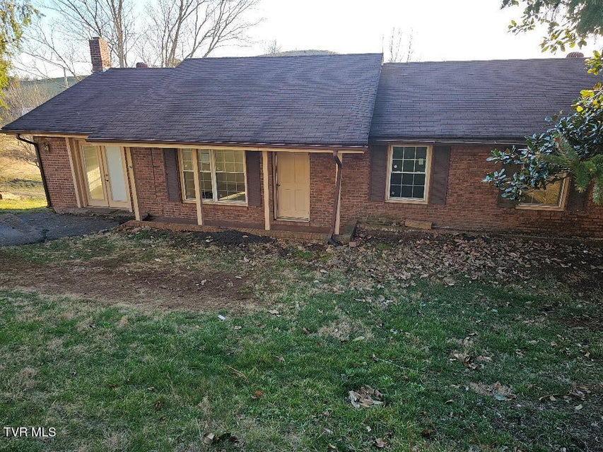 Photo #4: 2617 Banner Street