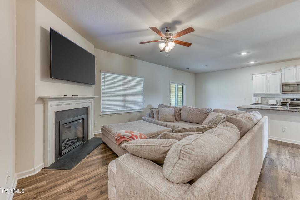 Photo #13: 1660 Pebblestone Court